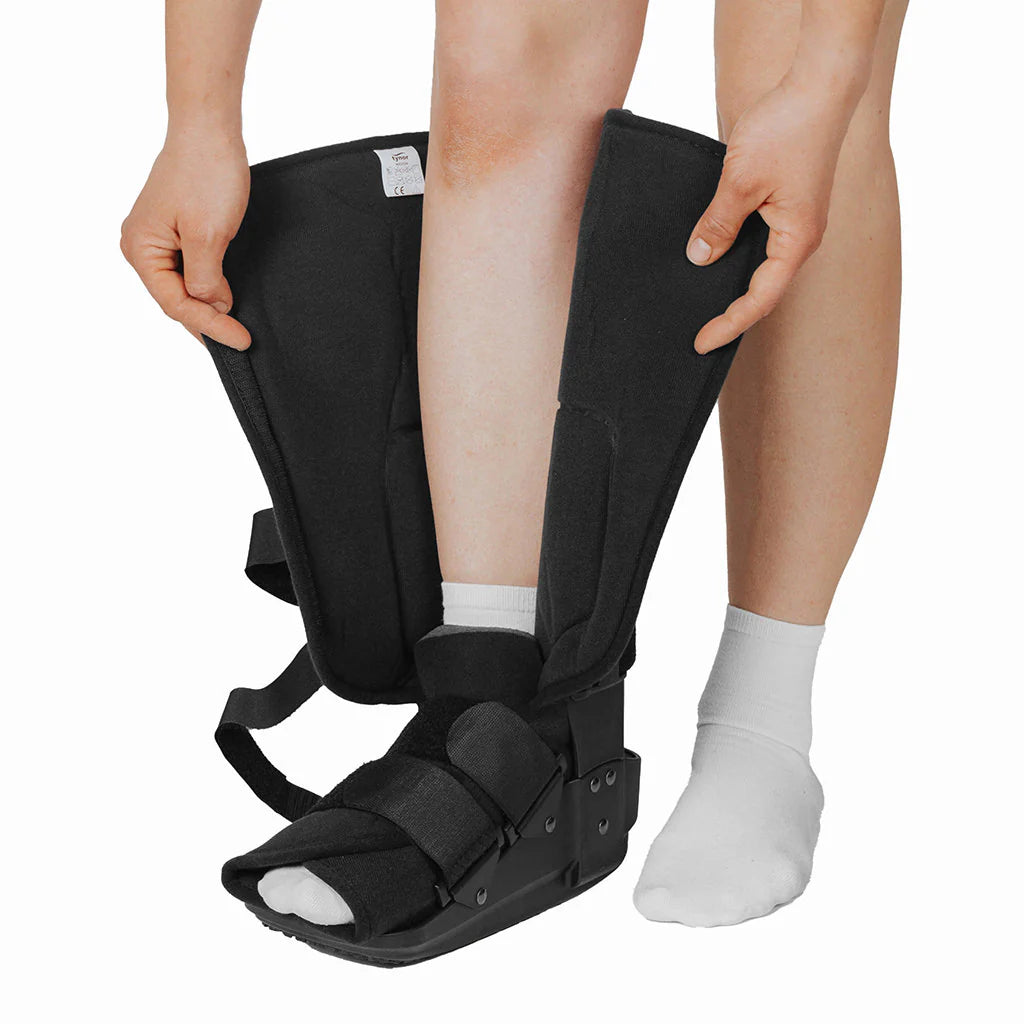 Tynor Botte de Marche Longue à Air D51 – Walker Boot Air (Long)