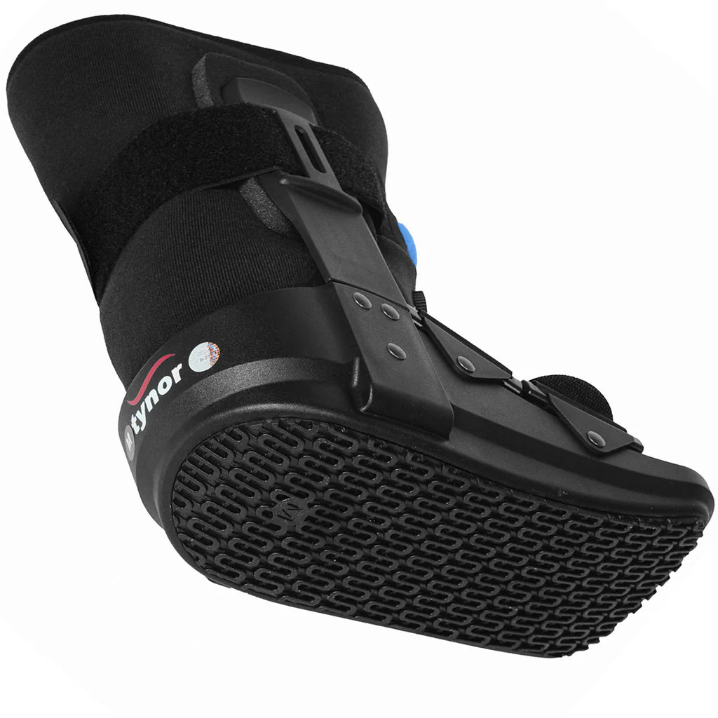 Tynor Botte de Marche Courte à Air D52 – Walker Boot Air (Short)