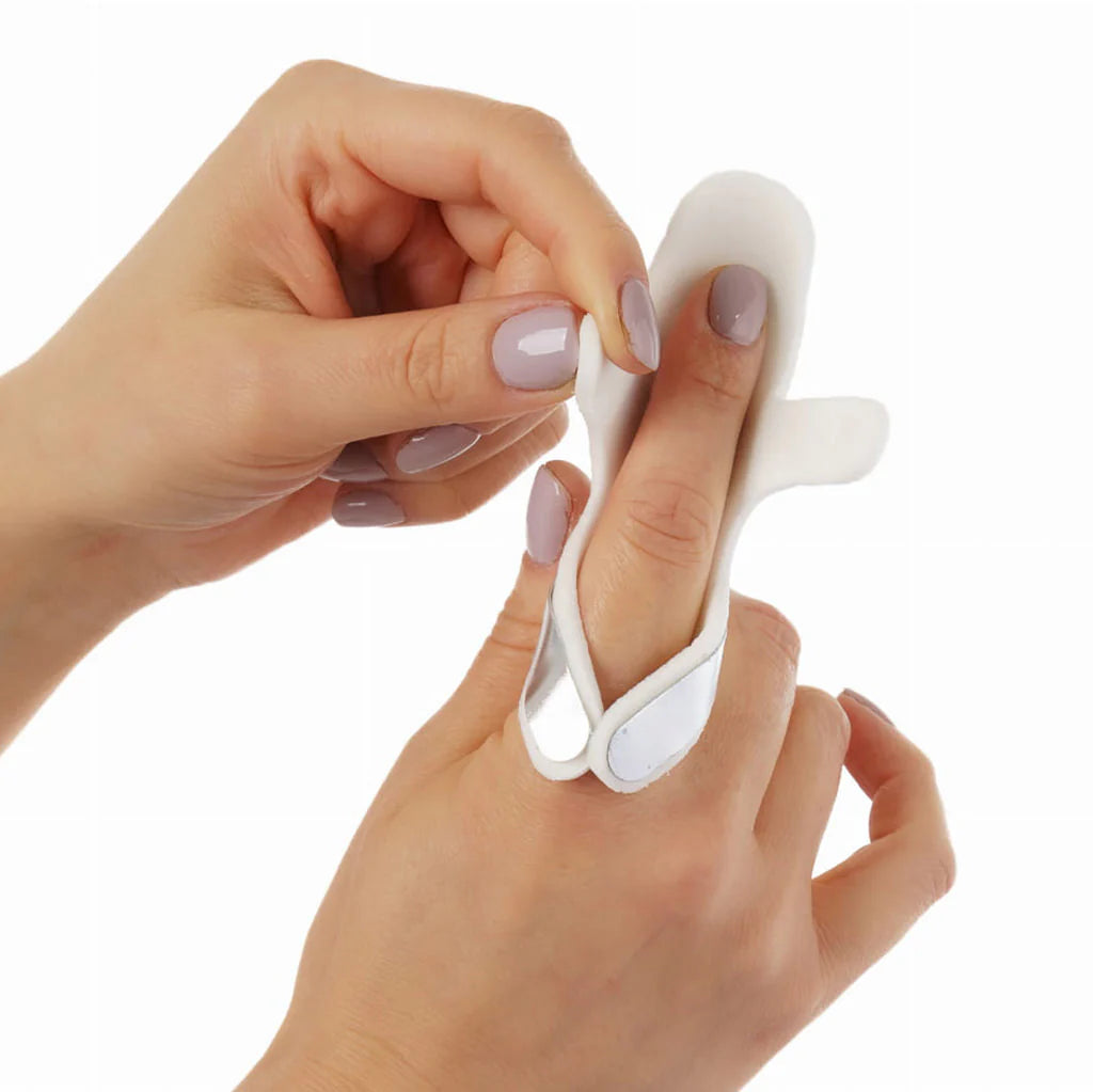Tynor Attelle Doigt Grenouille F04 – Frog Finger Splint pour Immobilisation & Rééducation
