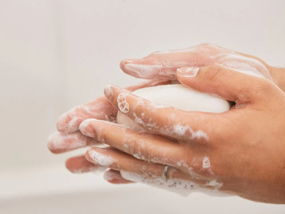 MUSTELA Savon surgras au Cold Cream à la cire d'abeille BIO